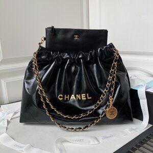 Classic CHANEL Bag: A Stylish and Versatile Choice for Elegance